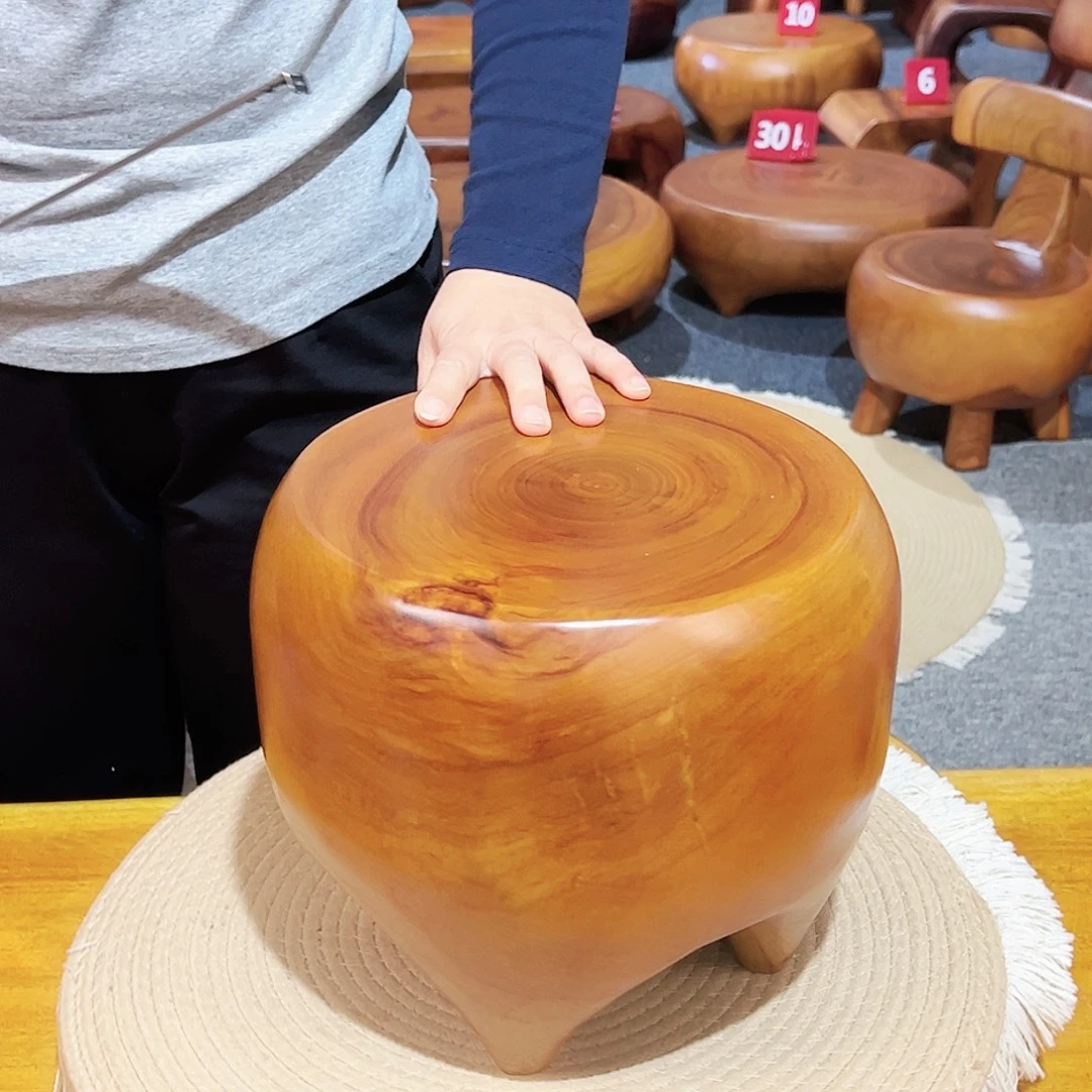 13 号香樟木尺寸：27-27-25cm