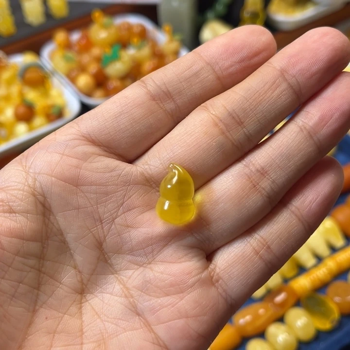 琥珀未镶嵌裸石卡16加葫芦福禄寿