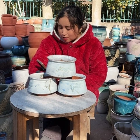 15口11高瑕疵三个。