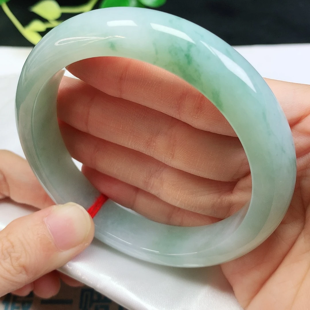 未镶嵌手镯翡翠?****?60.7圈口飘花145