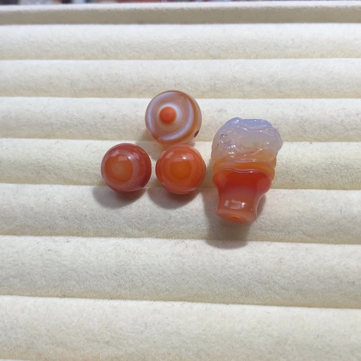 玛瑙/玉髓颈饰未镶嵌A****钱