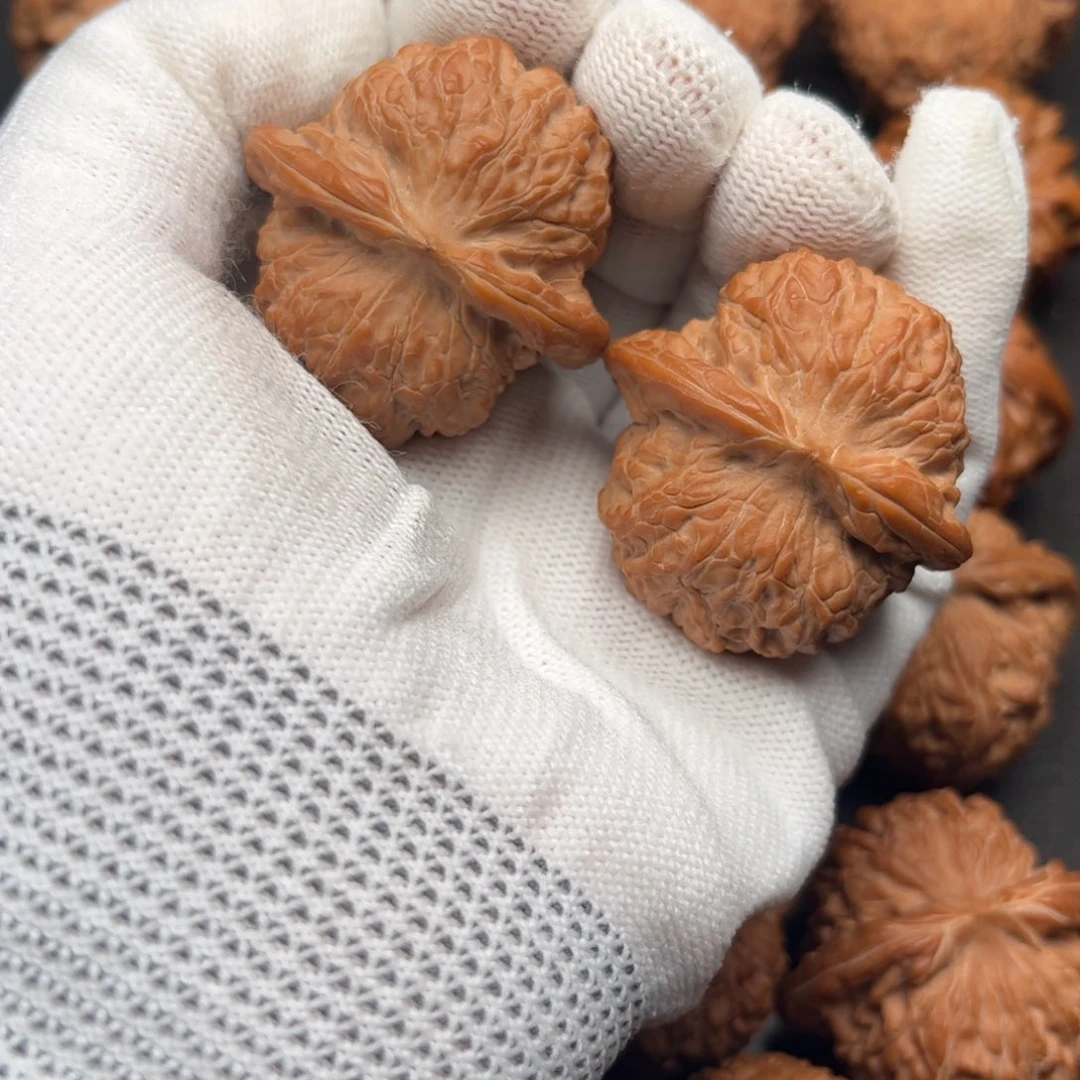 吊坠文玩核桃血麒麟 注：打底盘玩后不退换