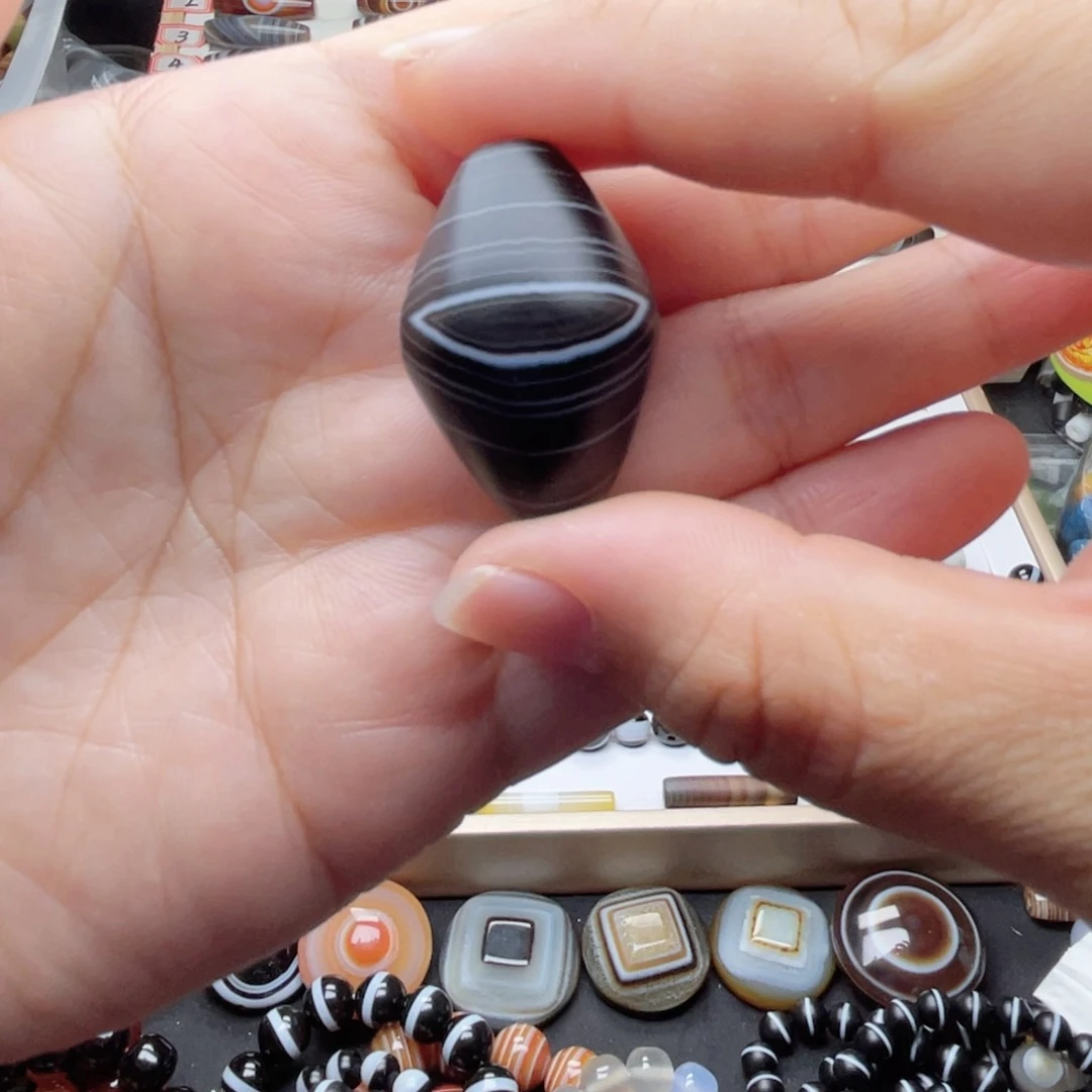 烟***毛玛瑙/玉髓颈饰未镶嵌