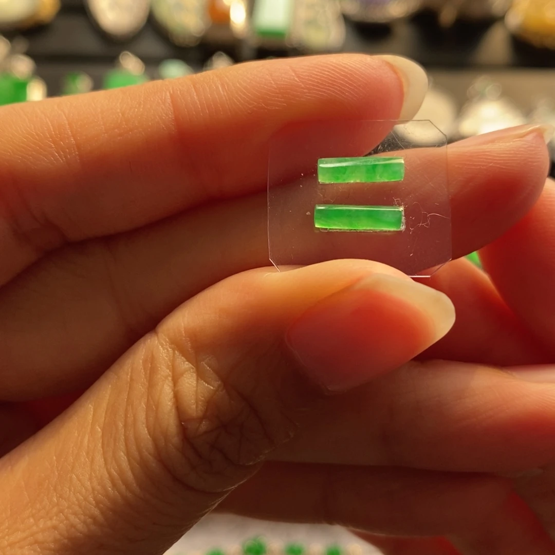 翡翠未镶嵌颈饰缅甸