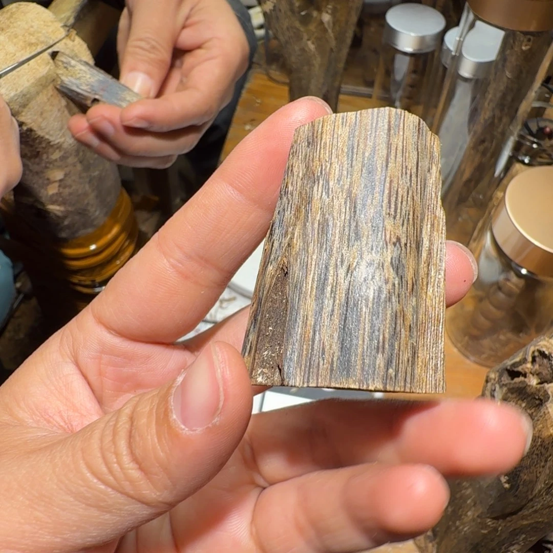 棋楠沉香白奇块料13克