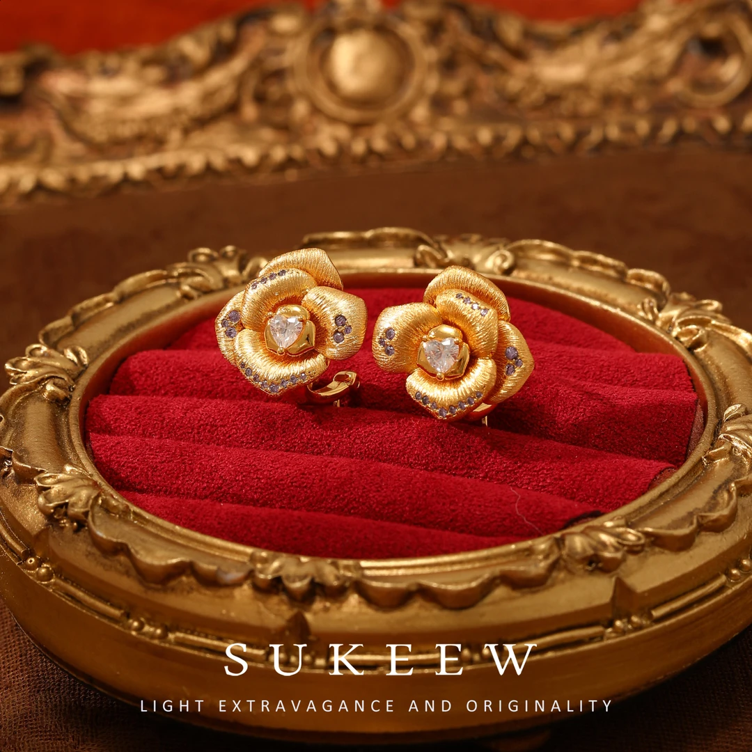 SUKEEW/酥可 镀k金【耀蕊】立体超闪玫瑰拉丝耳环283205