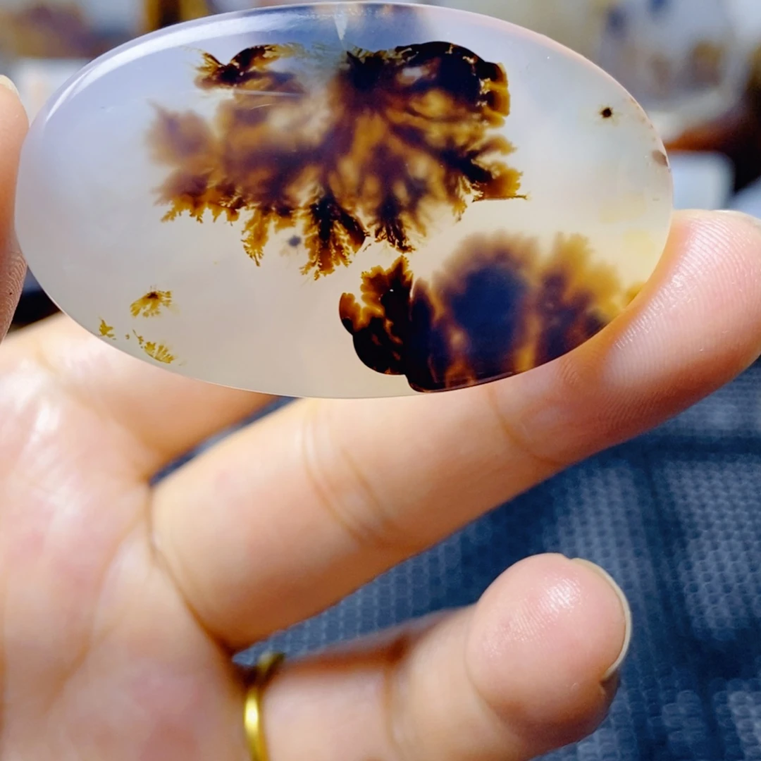 玛瑙/玉髓未镶嵌珠宝奇石