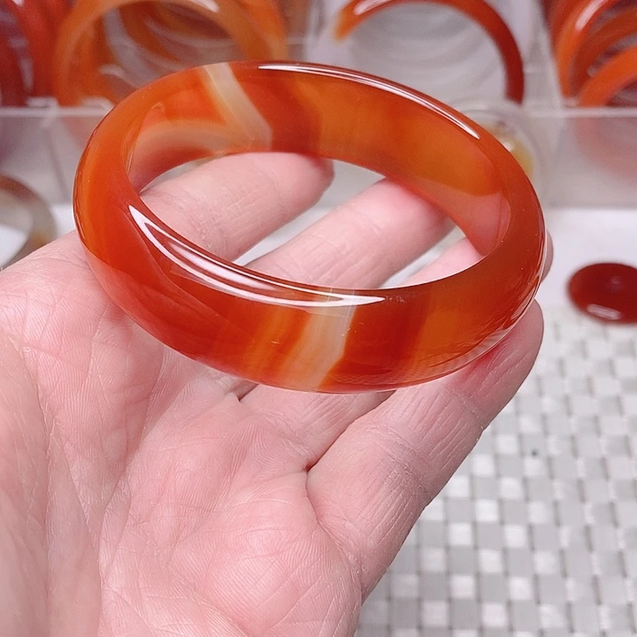 玛瑙/玉髓手镯未镶嵌兰*