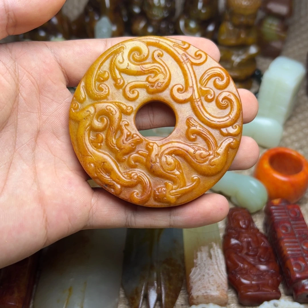 未镶嵌蛇纹石玉颈饰