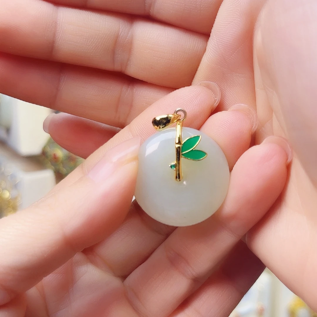 和田玉银S925镀金镶嵌颈饰