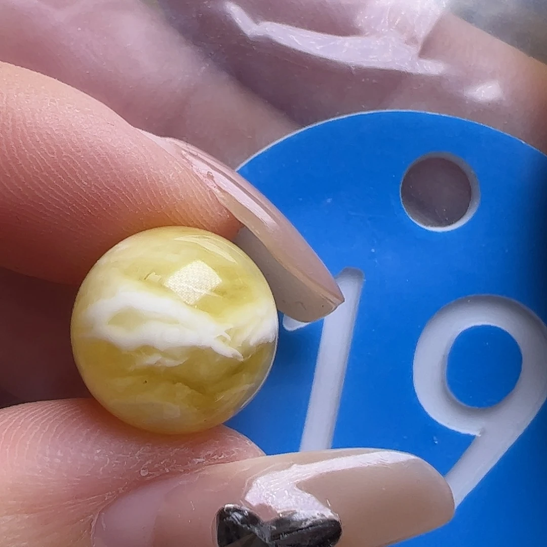 蜜蜡未镶嵌珠宝奇石微花粉12mm金瓷白圆珠