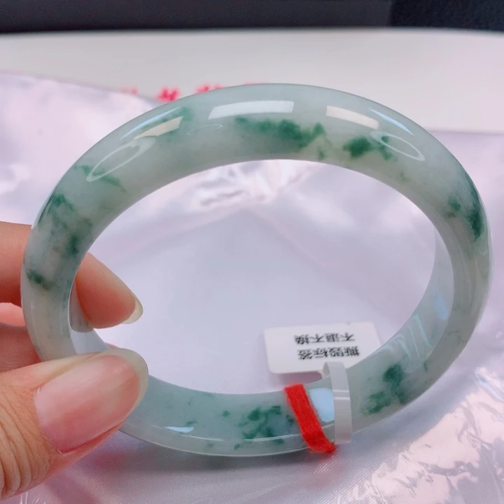 翡翠未镶嵌手镯61圈
