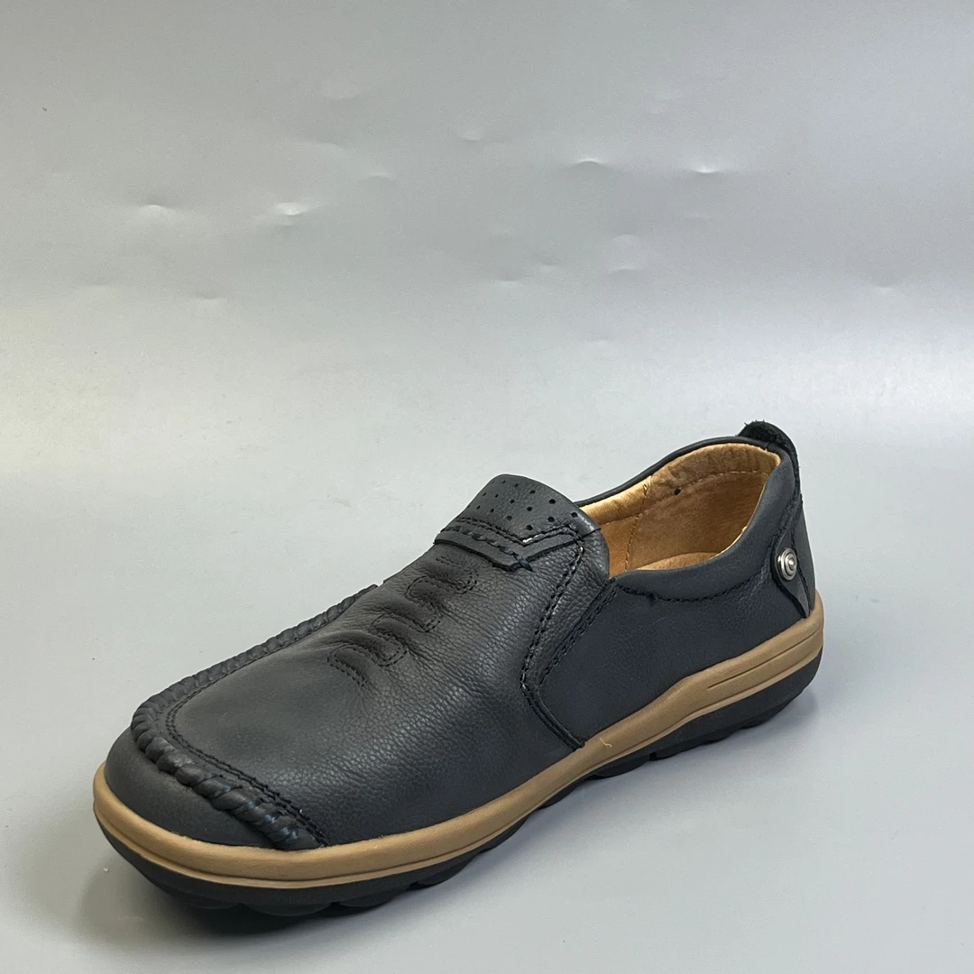 702时尚百搭休闲透气男鞋