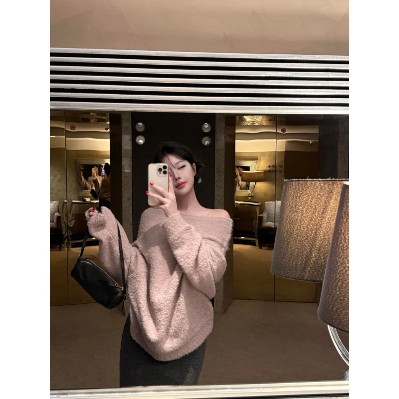 高级感露肩紫色毛衣女秋冬季慵懒松弛感软糯宽松设计感包臀半身裙