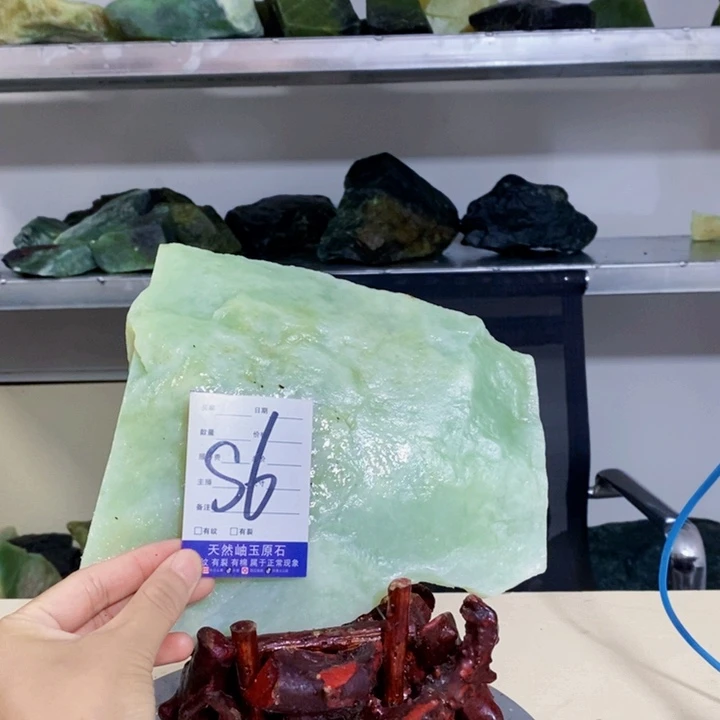 蛇纹石玉未镶嵌岫玉原石