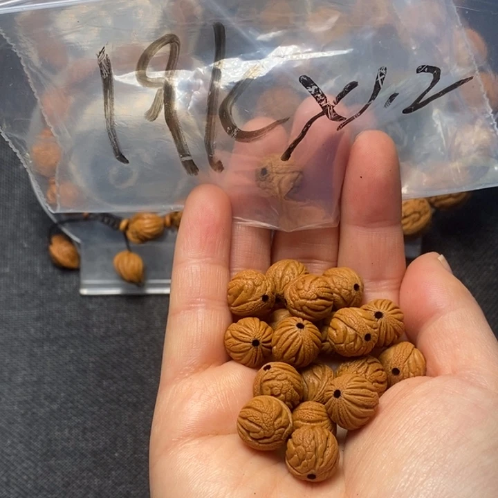 桃核吊坠秦岭山野生桃核