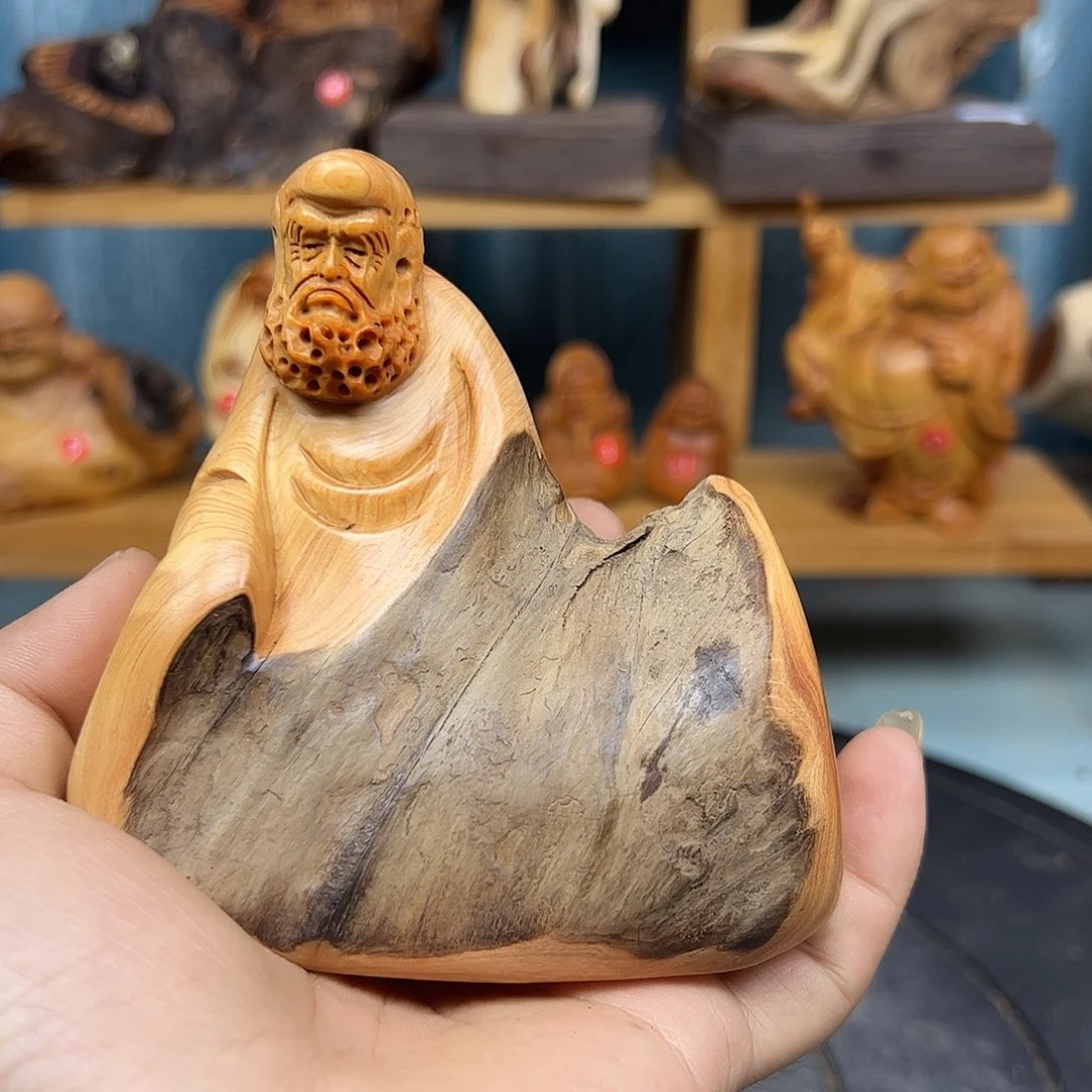 木洛**啊崖柏木摆件