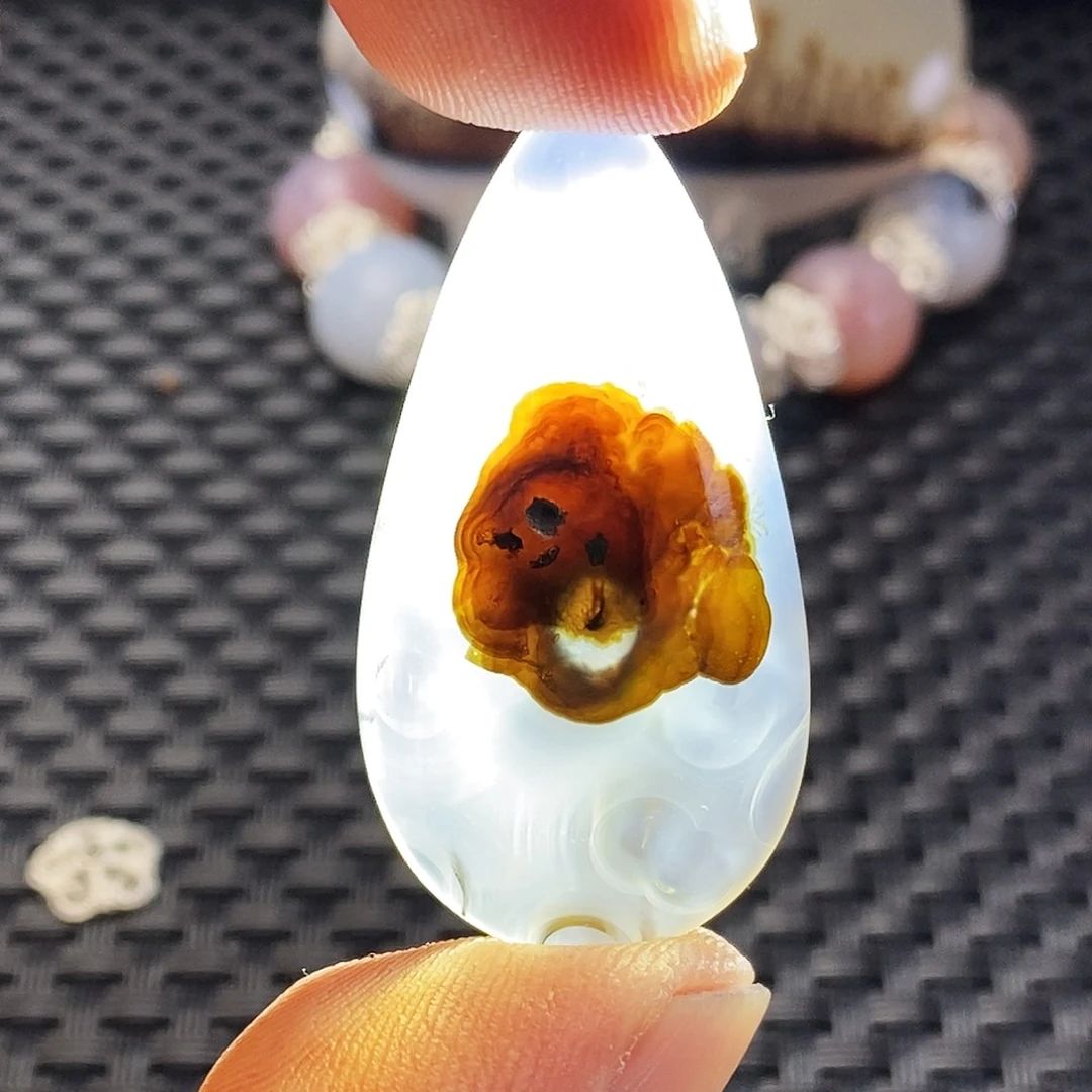 黑***哥玛瑙/玉髓未镶嵌吊坠(不含链)微瑕