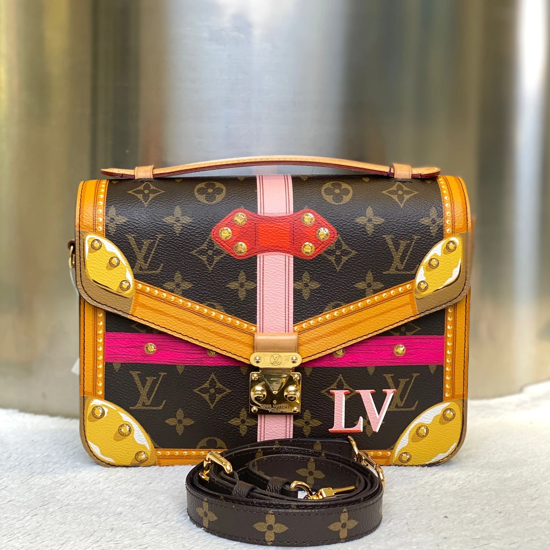 99新 LouisVuitton/路易威登 古有98新LV宫廷邮差包4946