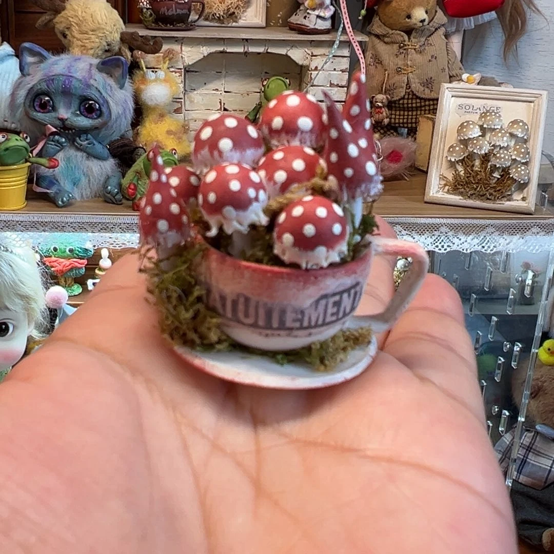手作粘土蘑菇杯子