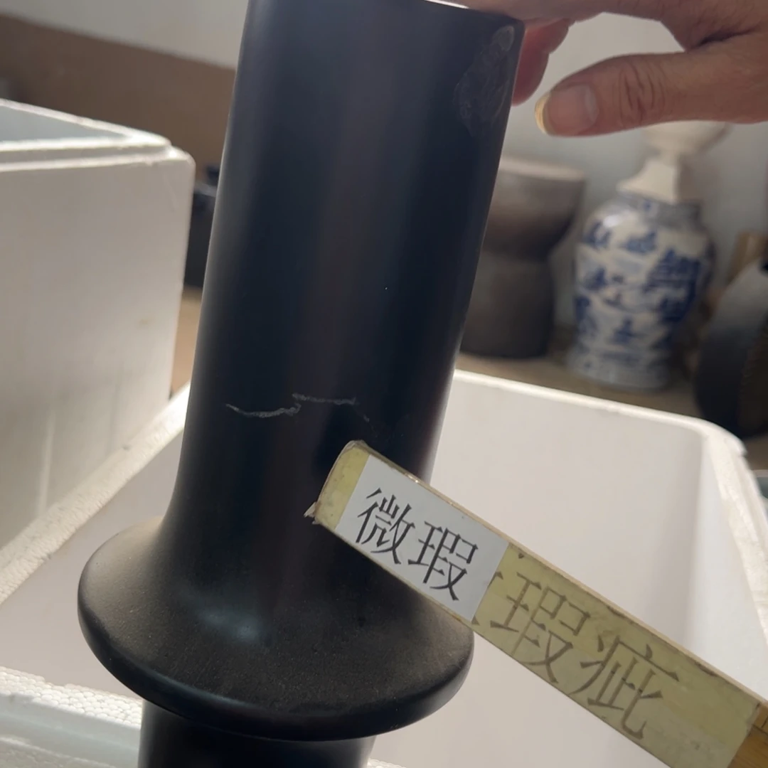 微瑕青花瓷器值得厚爱