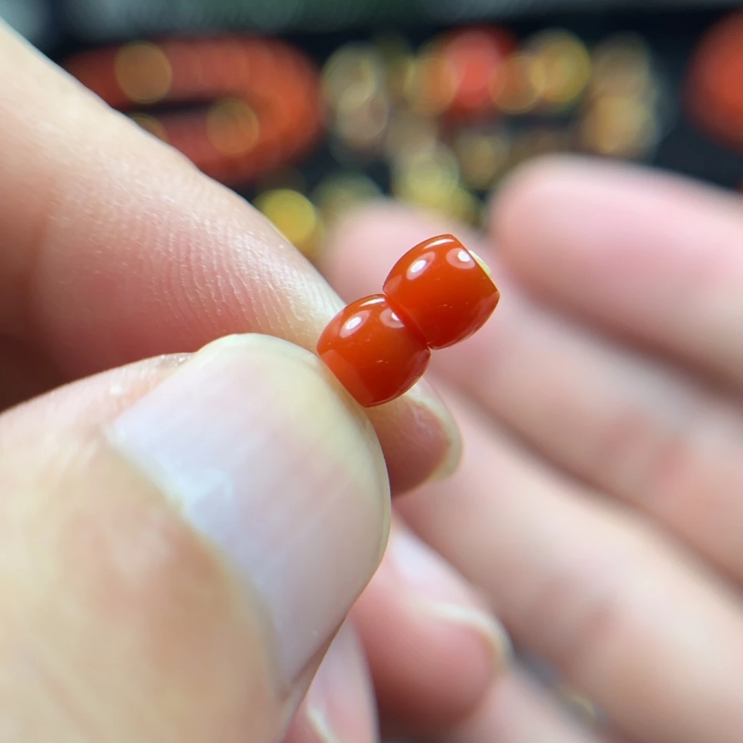 未镶嵌5.5mm直切对珠南红玛瑙