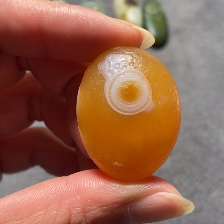 玛瑙/玉髓未镶嵌珠宝奇石