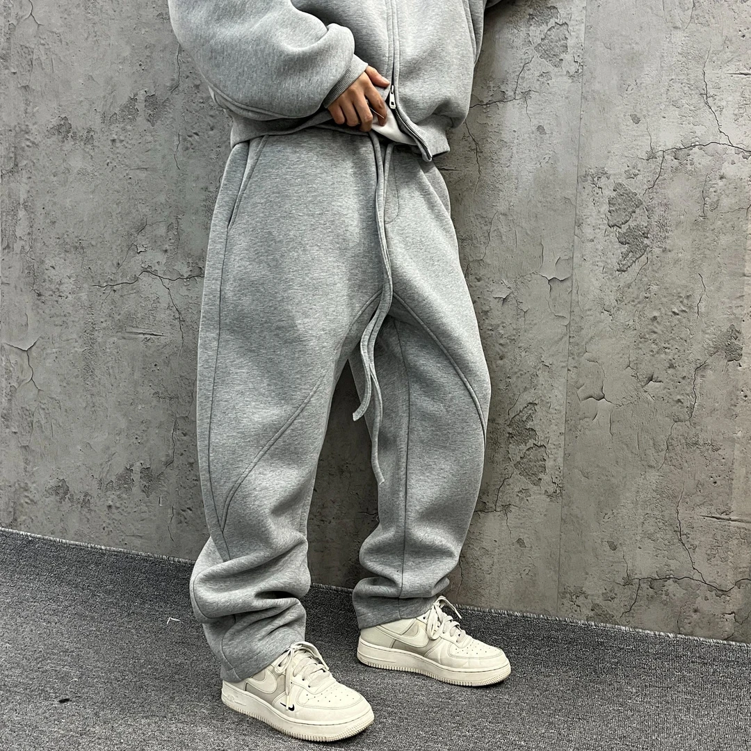 尹小鸡 春秋重磅550g宽松微锥百搭运动弯刀裤卫裤休闲裤男女 985