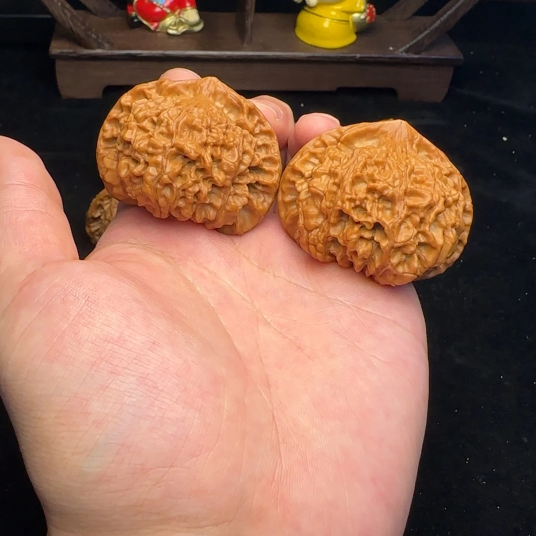 文玩核桃吊坠官帽52