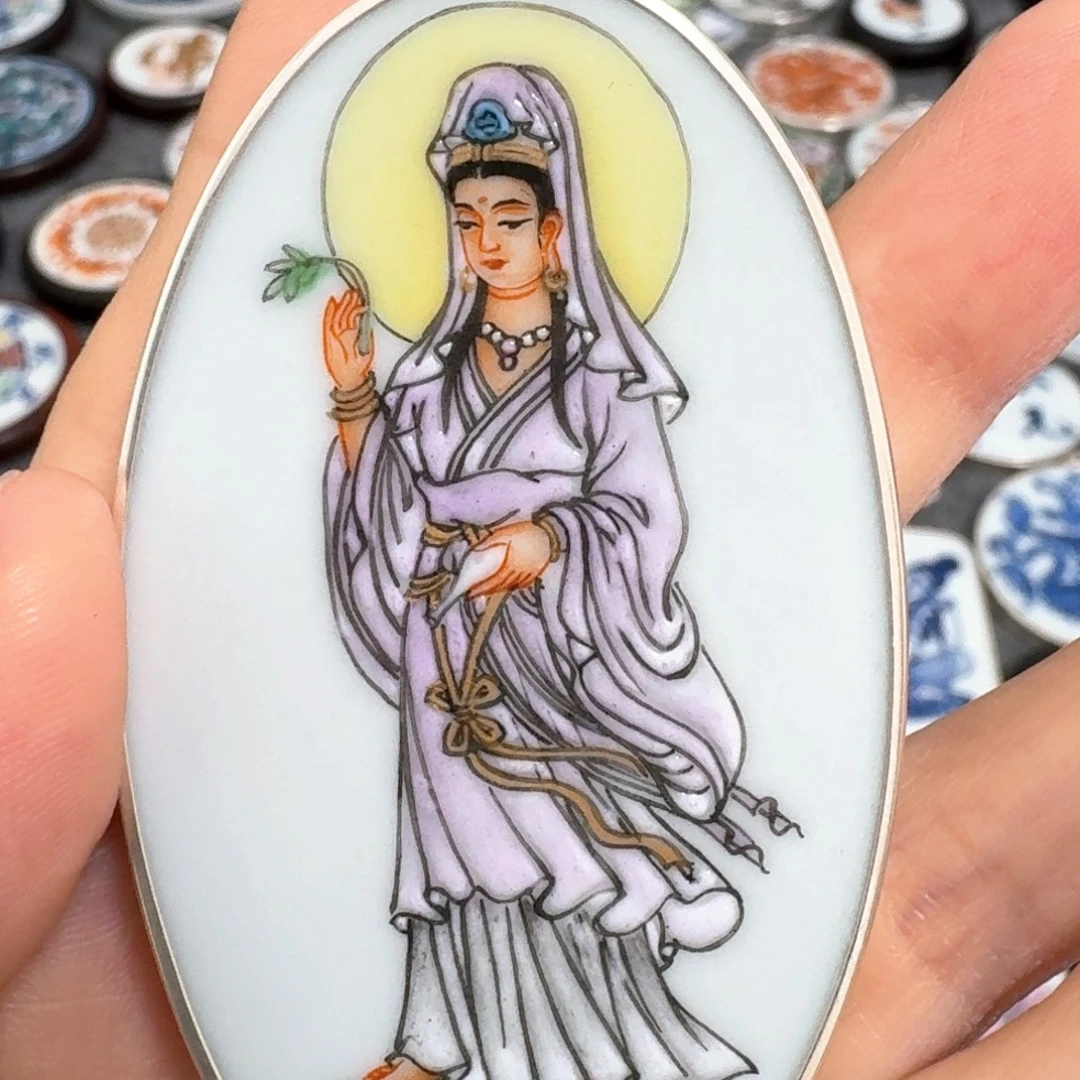 鑫***阳瓷片粉彩观音挂件
