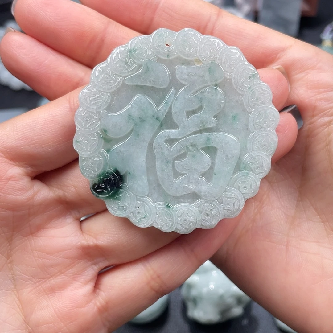 翡翠未镶嵌颈饰fu