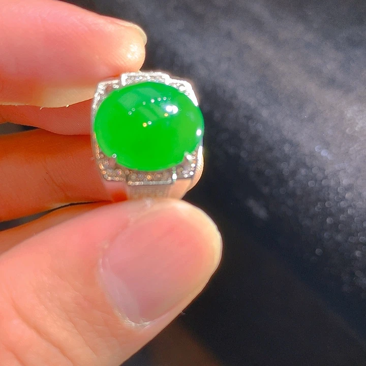 【闪购商品】翡翠颈饰银S925镶嵌翡翠