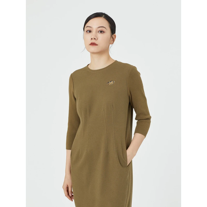 啦娜菲LANAFAY春款苔绿色连衣裙L3C439