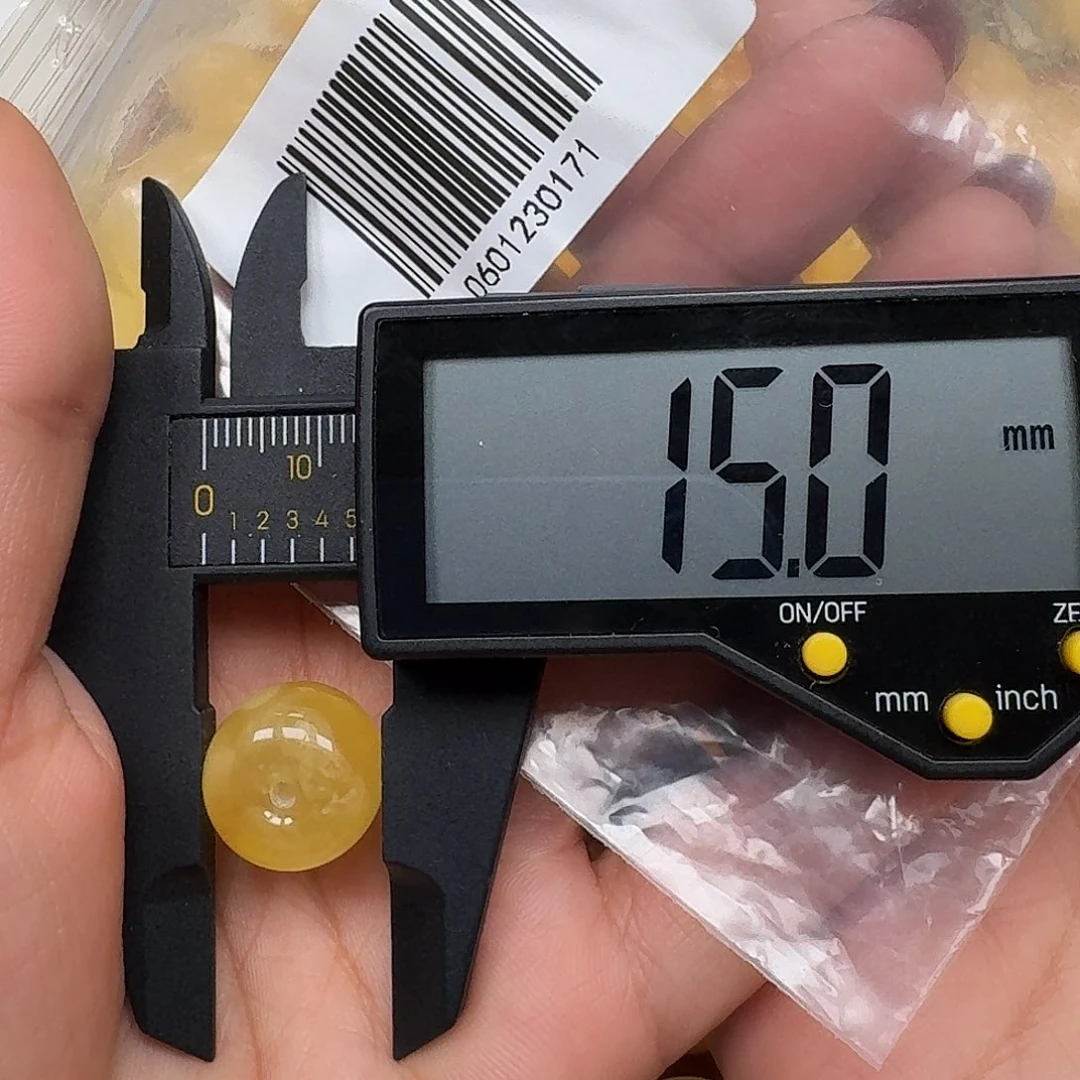 琥珀未镶嵌裸石悠悠