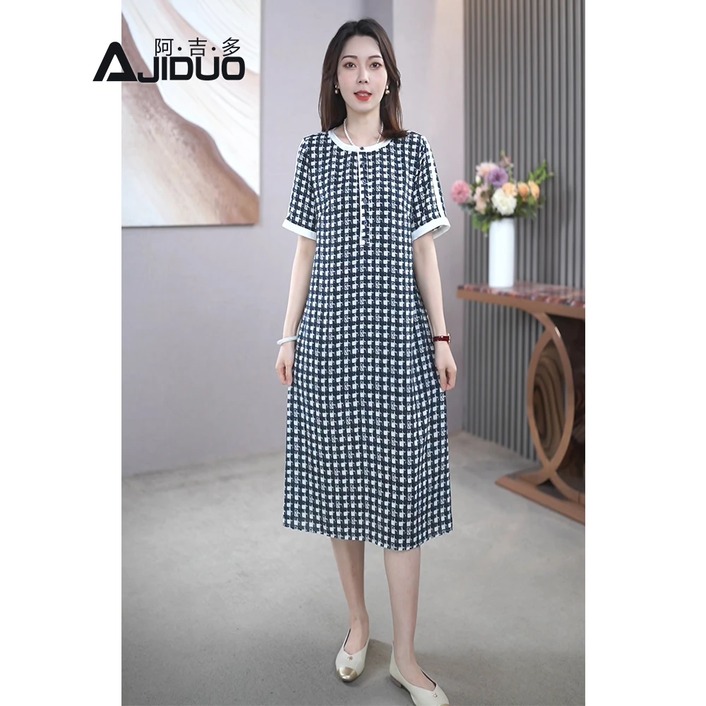 气质优雅蓝白格连衣裙女夏2025新款阔太太妈妈装直筒显瘦中长裙