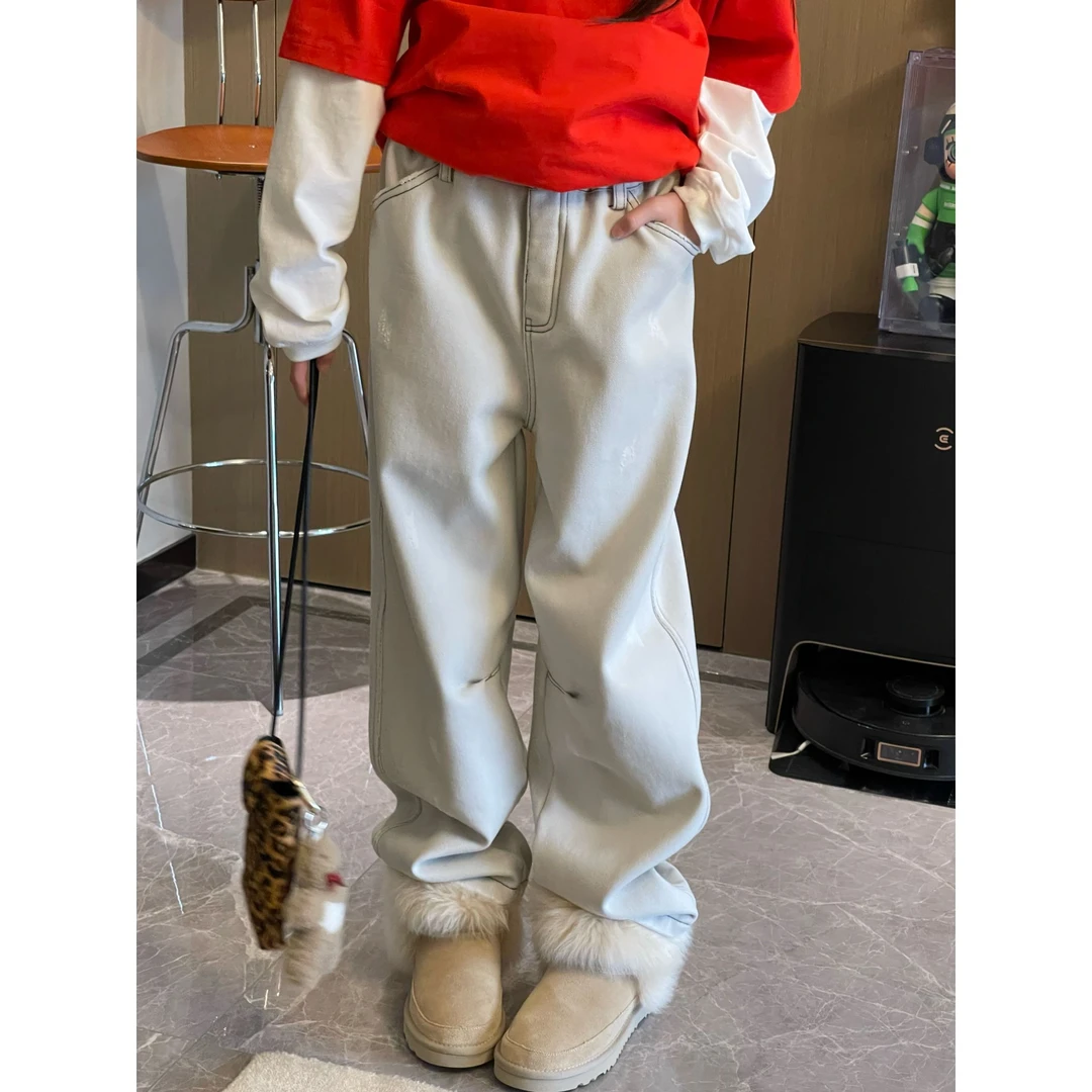 YUUKO 复古洗水磨破廓形明线微锥加绒牛仔裤—25231