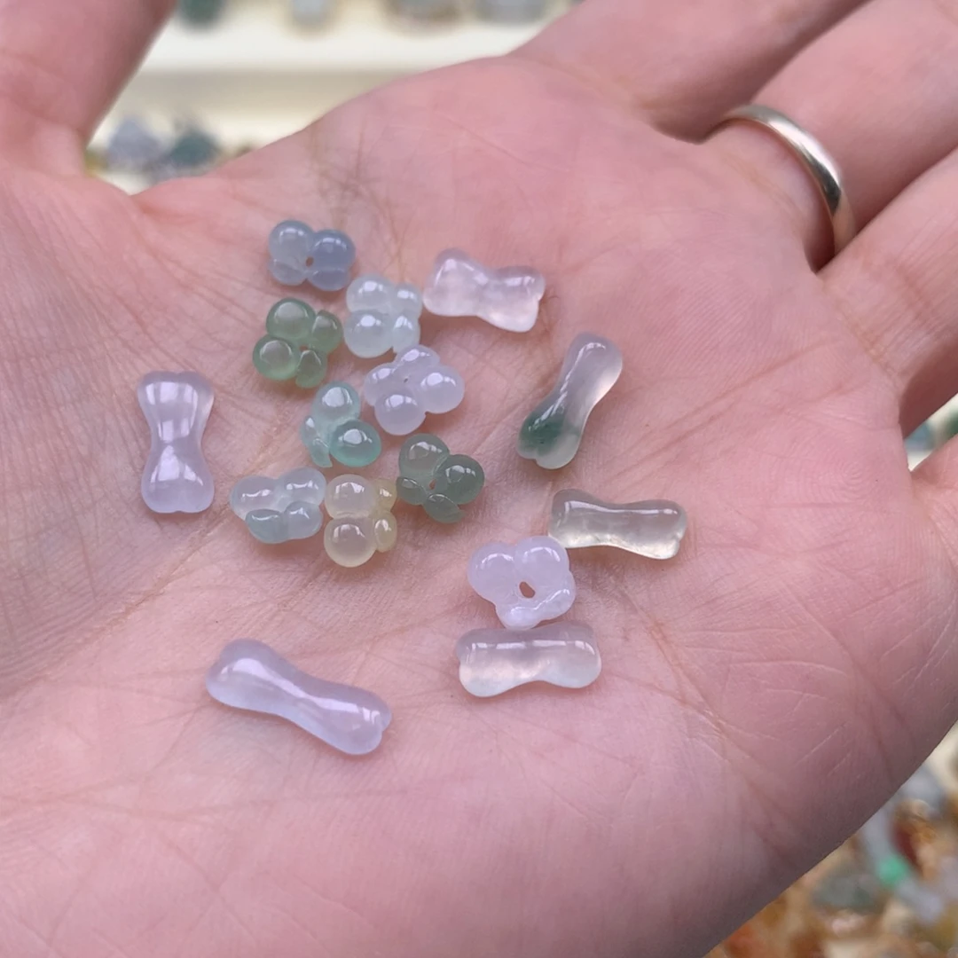 哦***呀翡翠散珠福利一手
