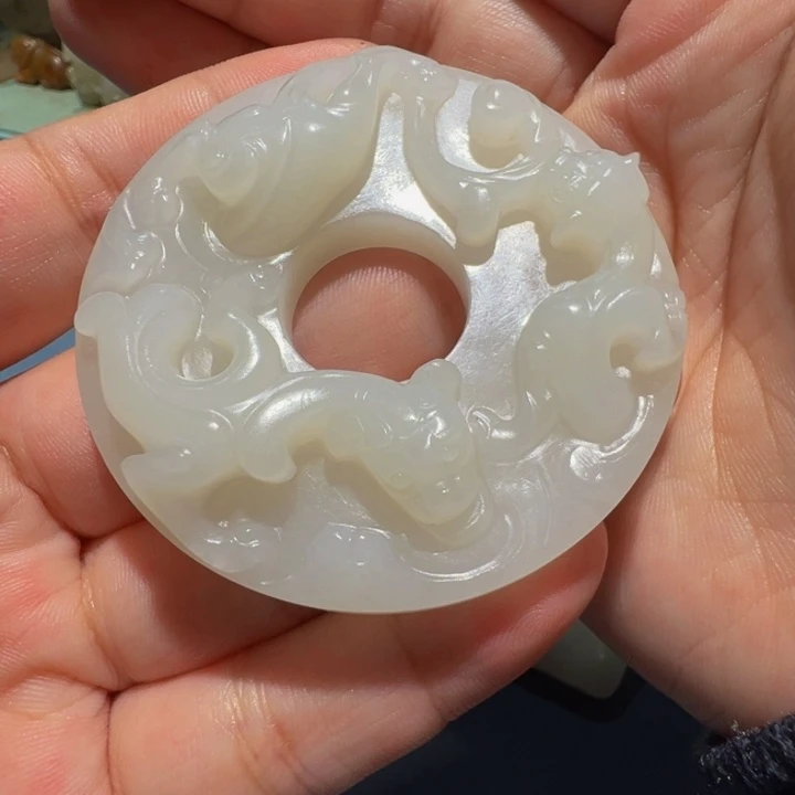 婵***儿和田玉未镶嵌颈饰