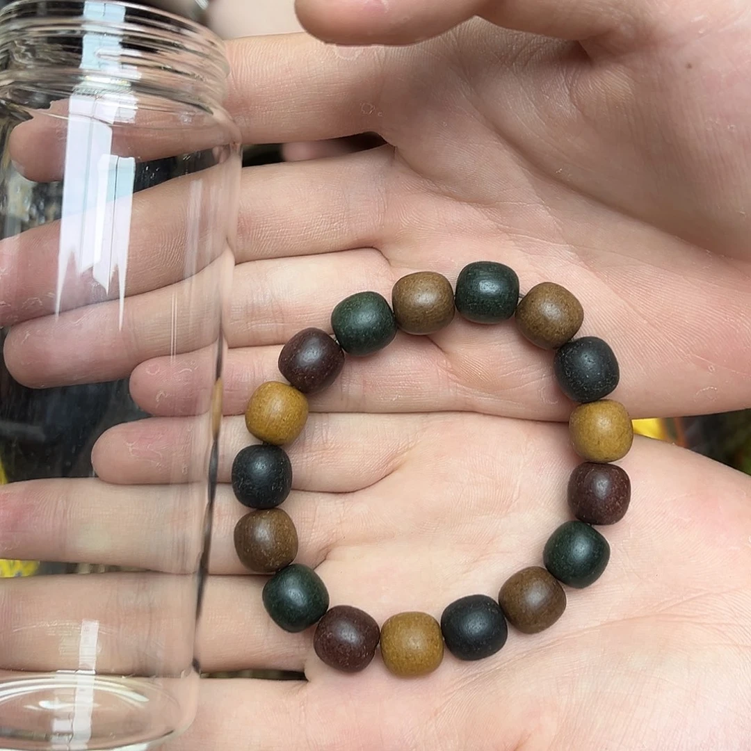 大叶紫檀（黑酸枝木类）