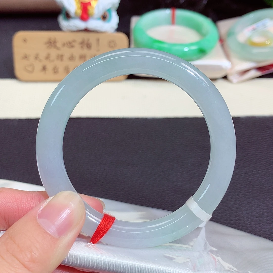 翡翠未镶嵌手镯592