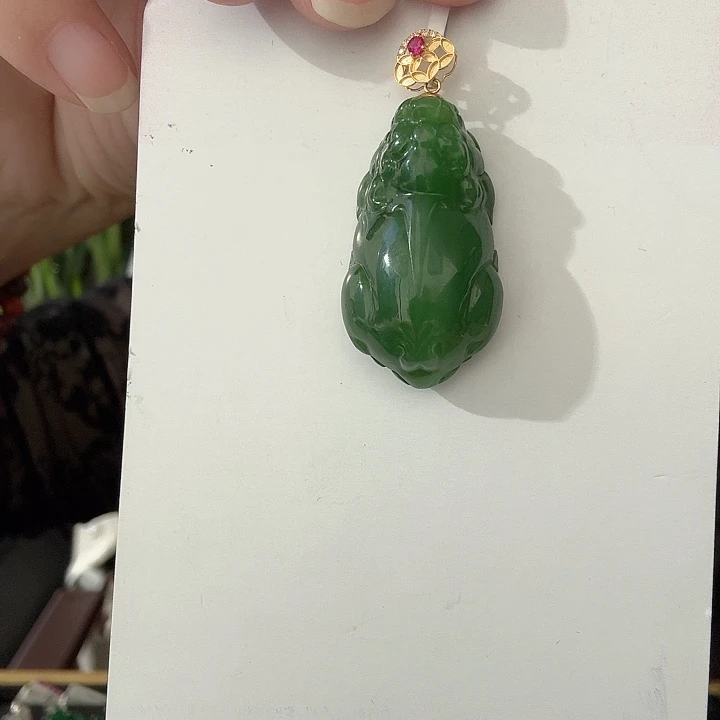 和田玉18K金镶嵌颈饰倩