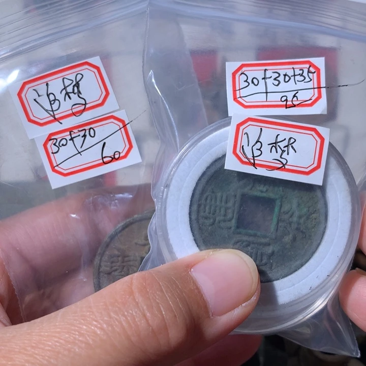 追***，铜现代工艺品 现代工艺品