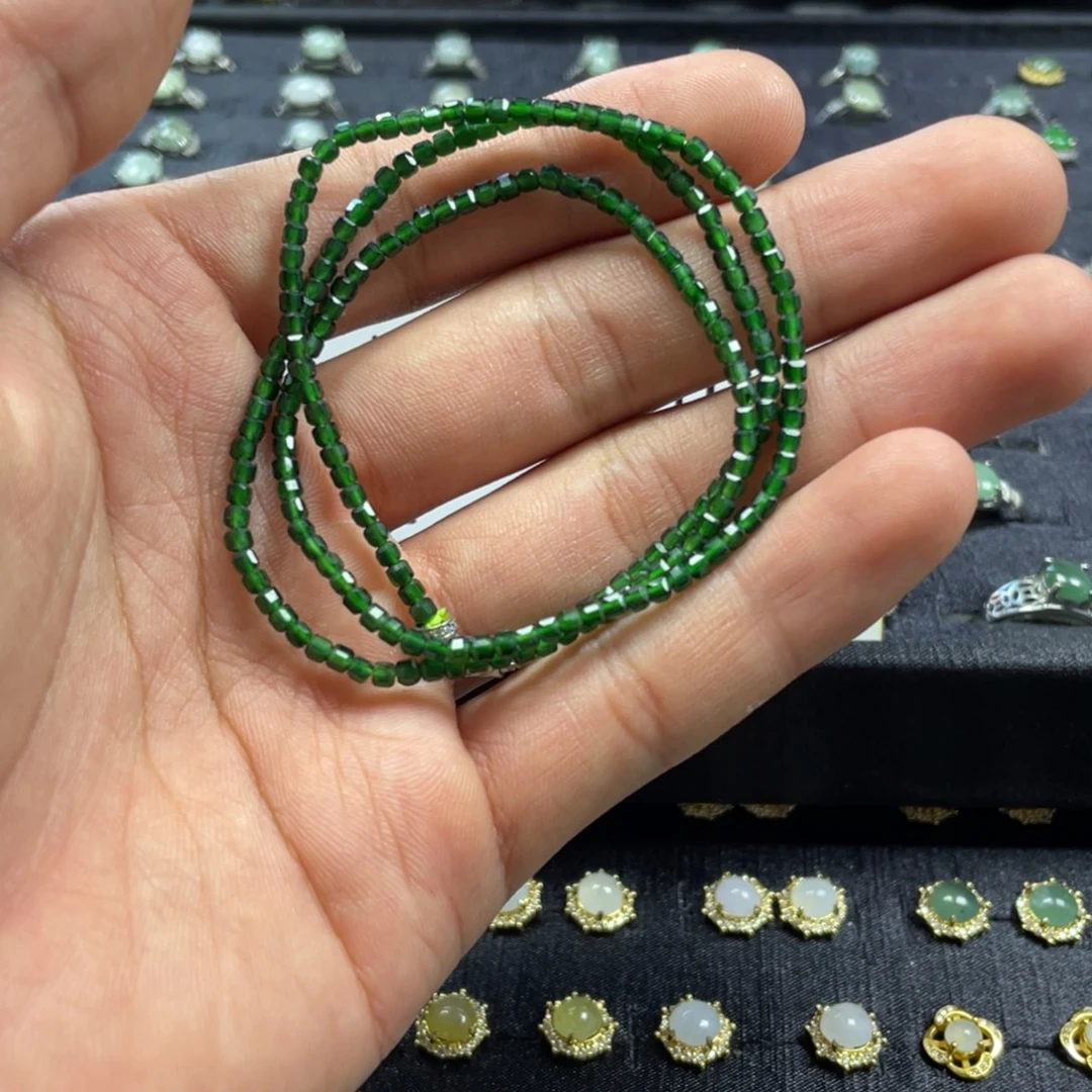 翡翠未镶嵌颈饰项链