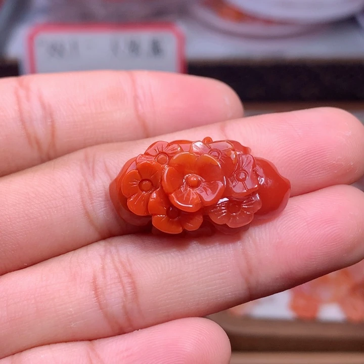 南红玛瑙未镶嵌南红蝴蝶花