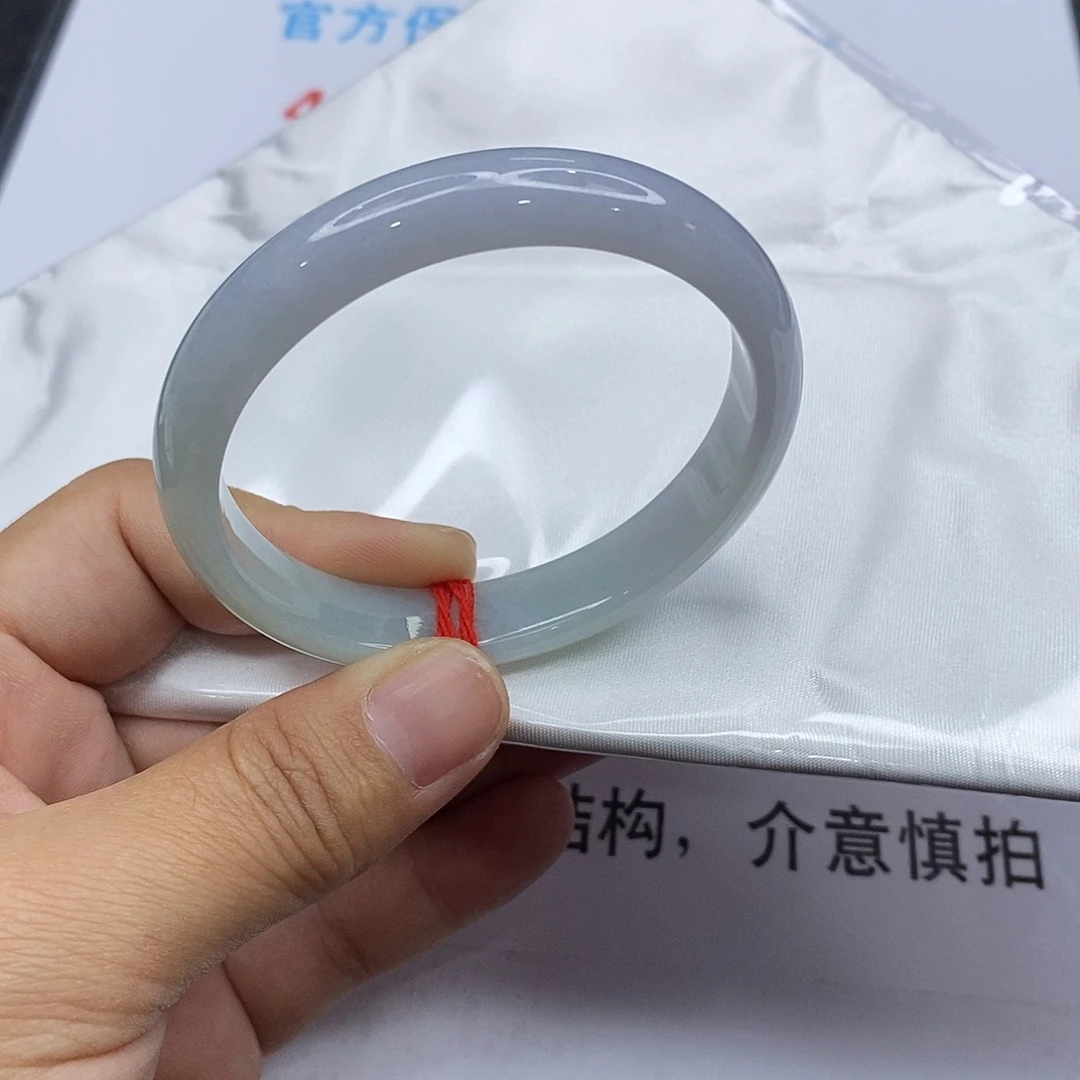 翡翠未镶嵌手镯翡翠