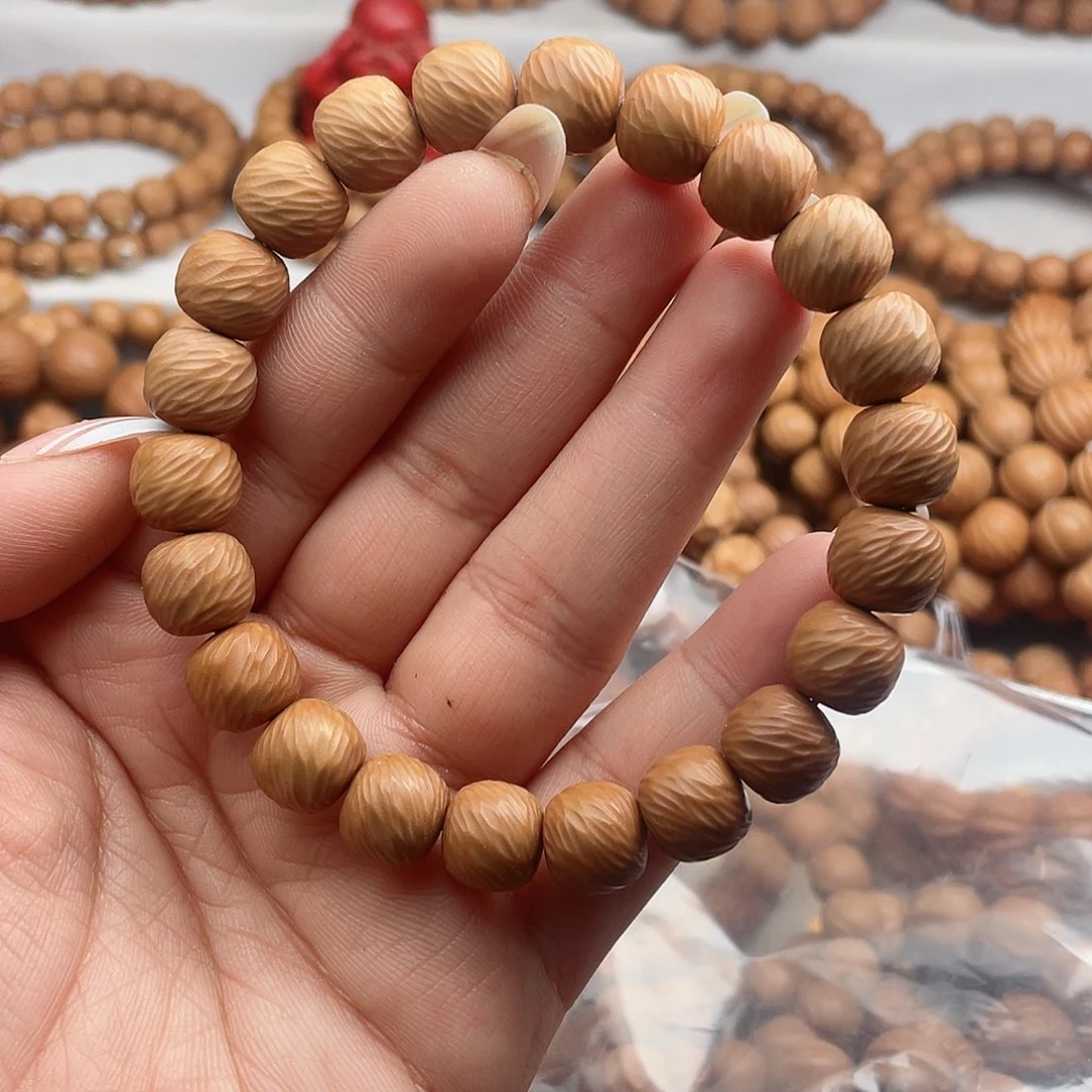 猴头核桃吊坠筱****营11+微瑕云锦