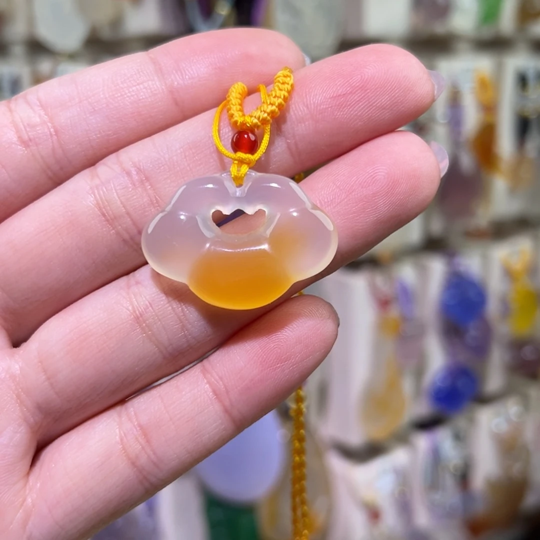 玛瑙/玉髓未镶嵌吊坠(赠链)