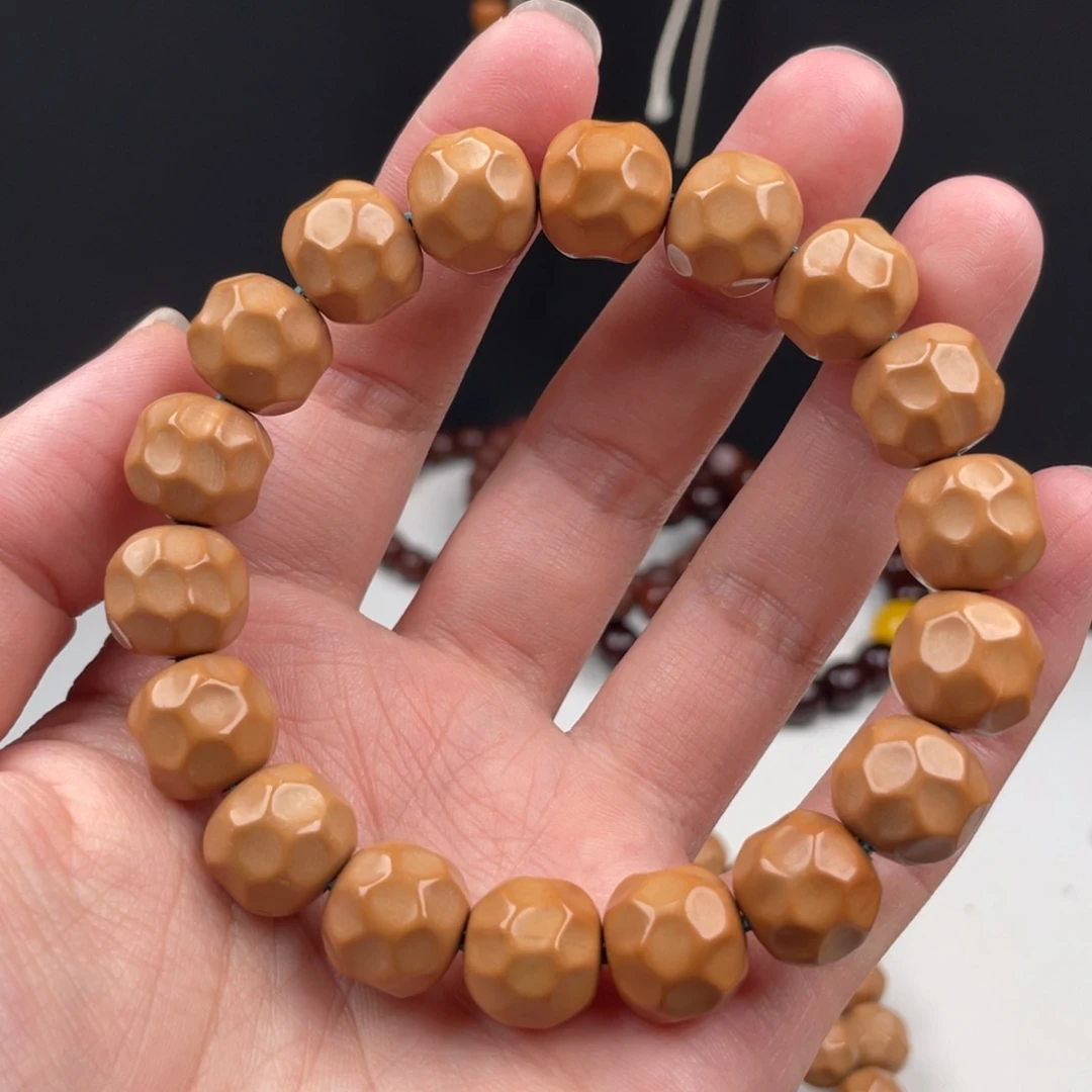 手串猴头核桃大奶酪28.8。 油点13