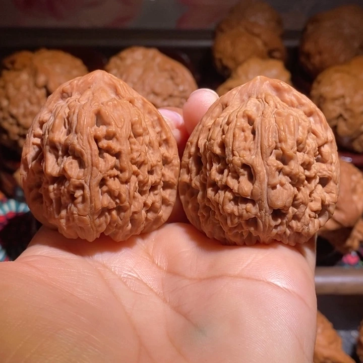 室***3吊坠文玩核桃40南疆石