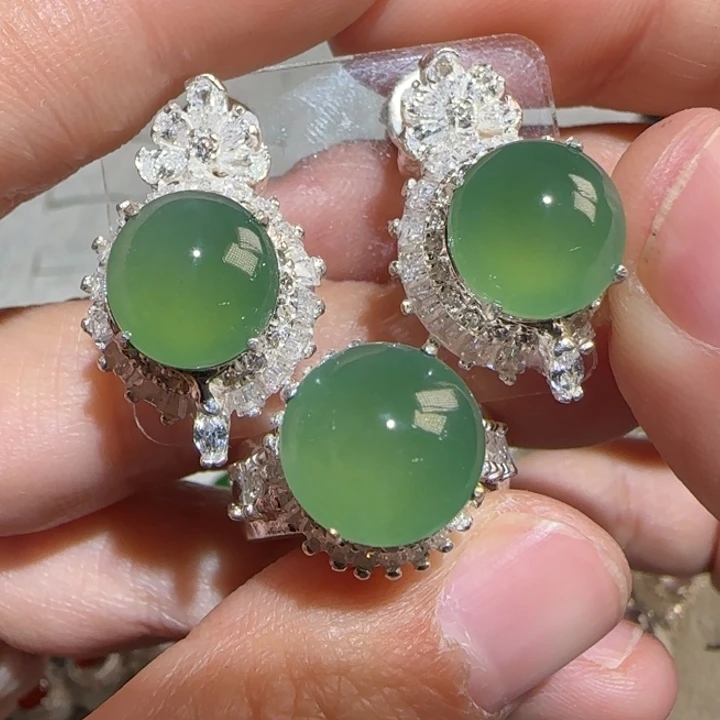 定制翡翠未镶嵌翡翠